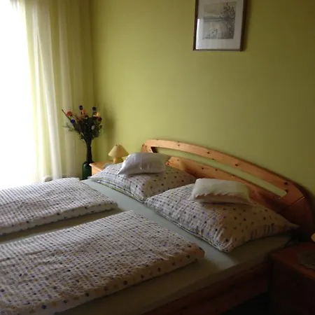 Haus Wintesperger Bed & Breakfast